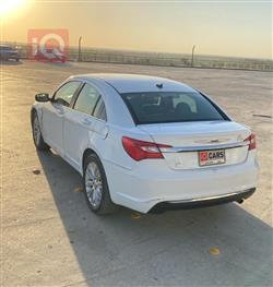 كرايسلر 200
